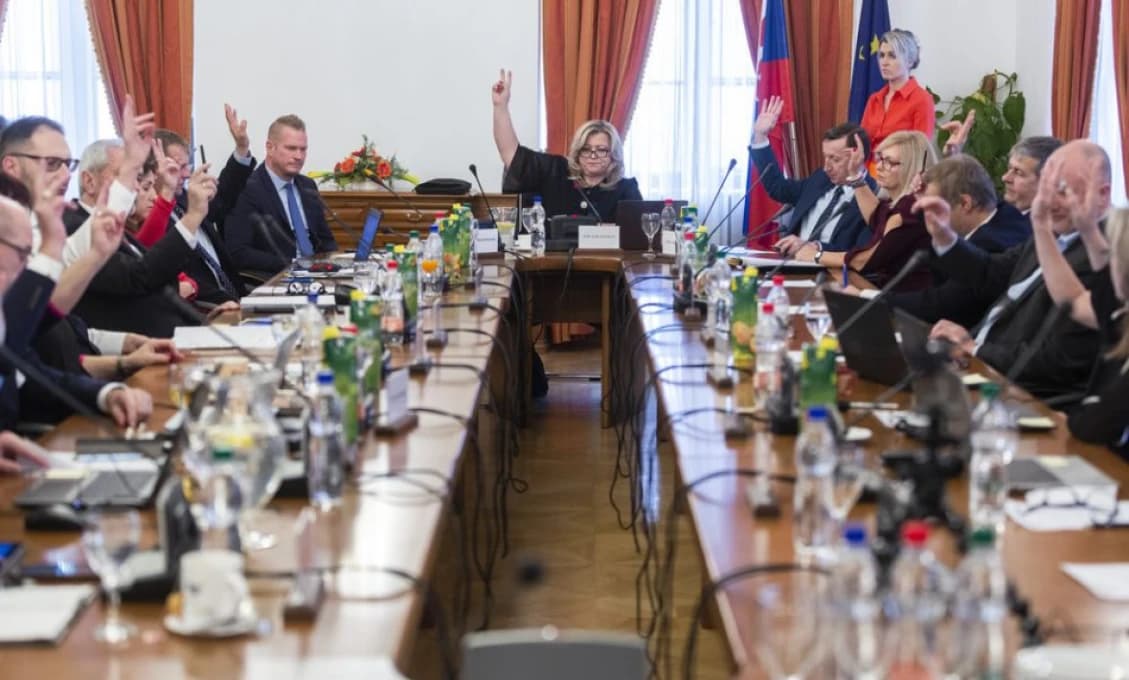 Súdna rada v reakcii na lex atentát adresuje vláde výzvu