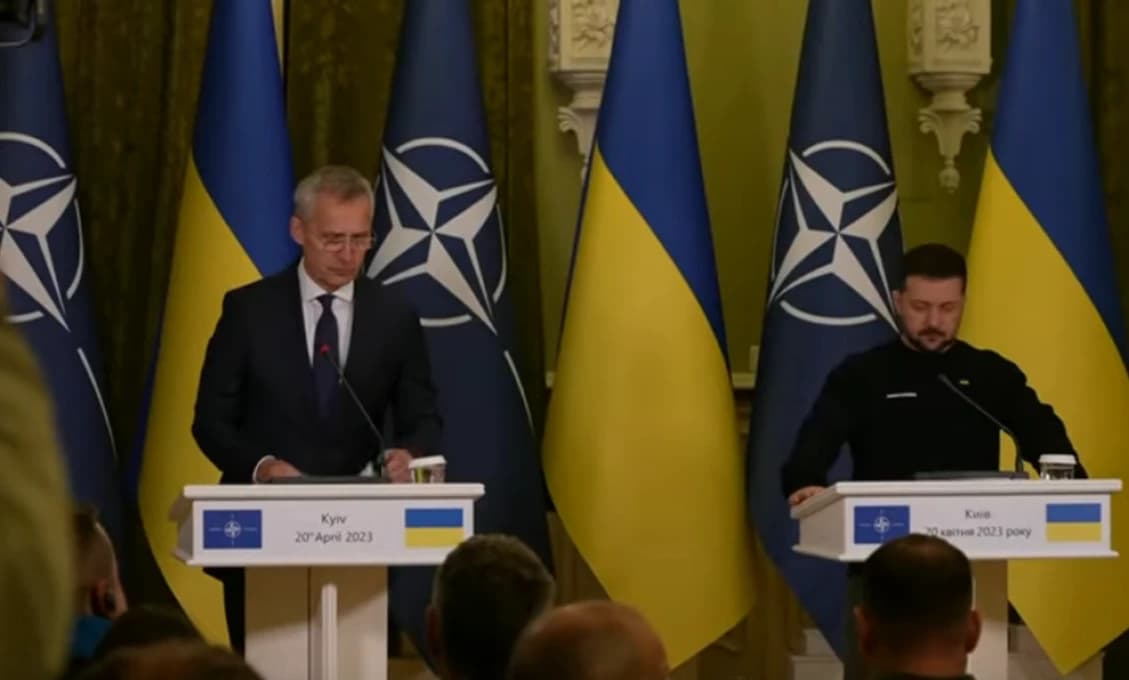 Šéf NATO vyzval na rozmiestnenie jadrových hlavíc v Európe