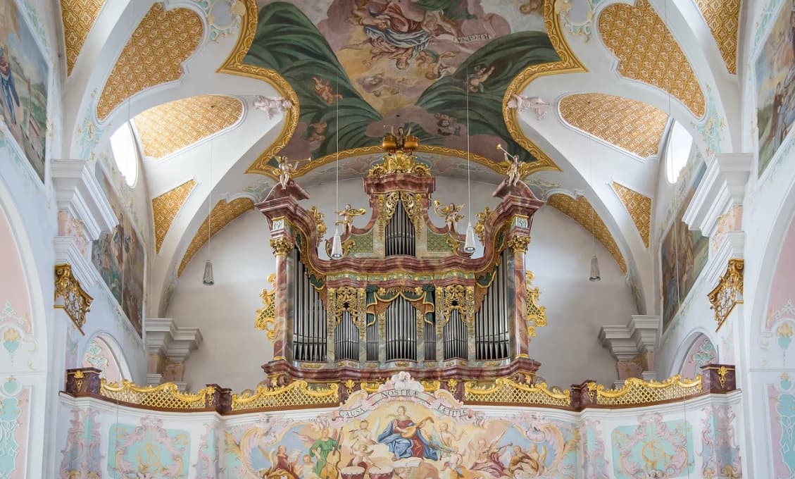 Kresťania slávia sviatok dvoch najznámejších apoštolov, sv. Petra a Pavla
