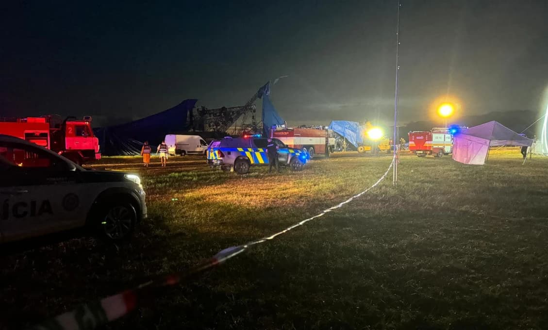 Na festival Pohodu mieria hasiči, aj sanitky! Spadol stan! Hlásia zranených!