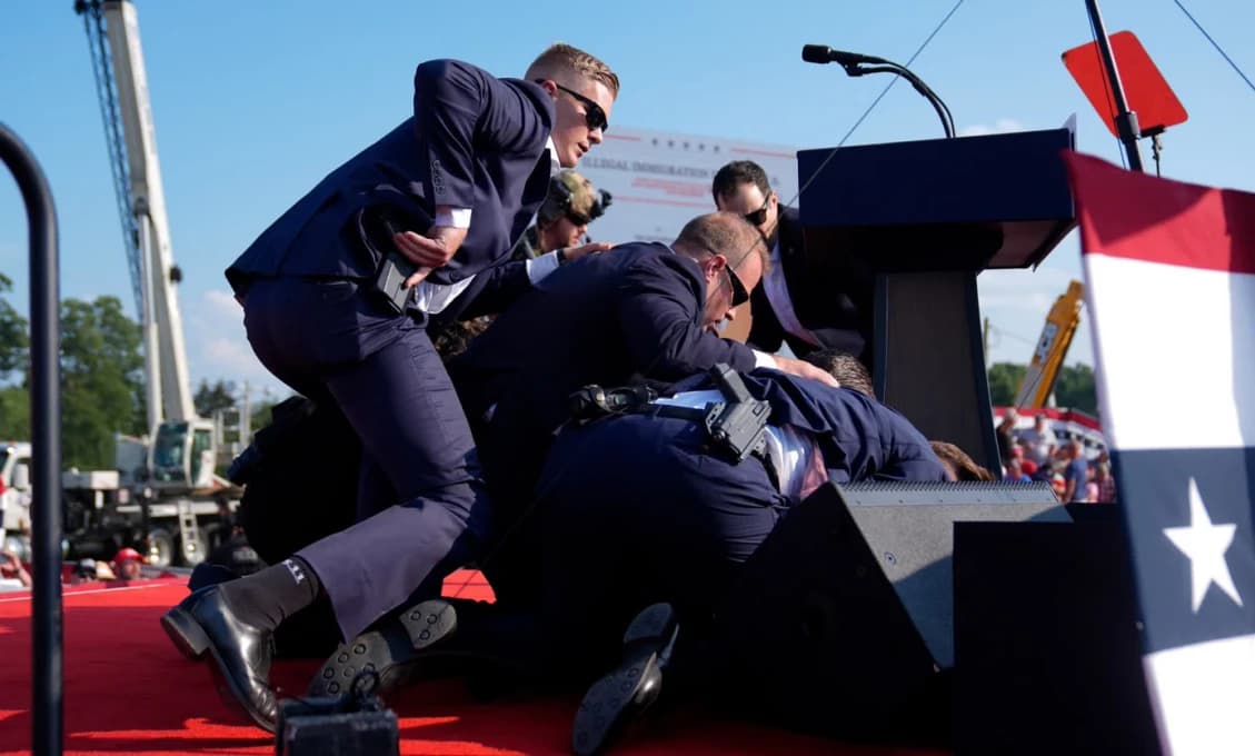 Na Trumpa vraj strieľali z TROCH ZBRANÍ? Čo zatiaľ zistili?