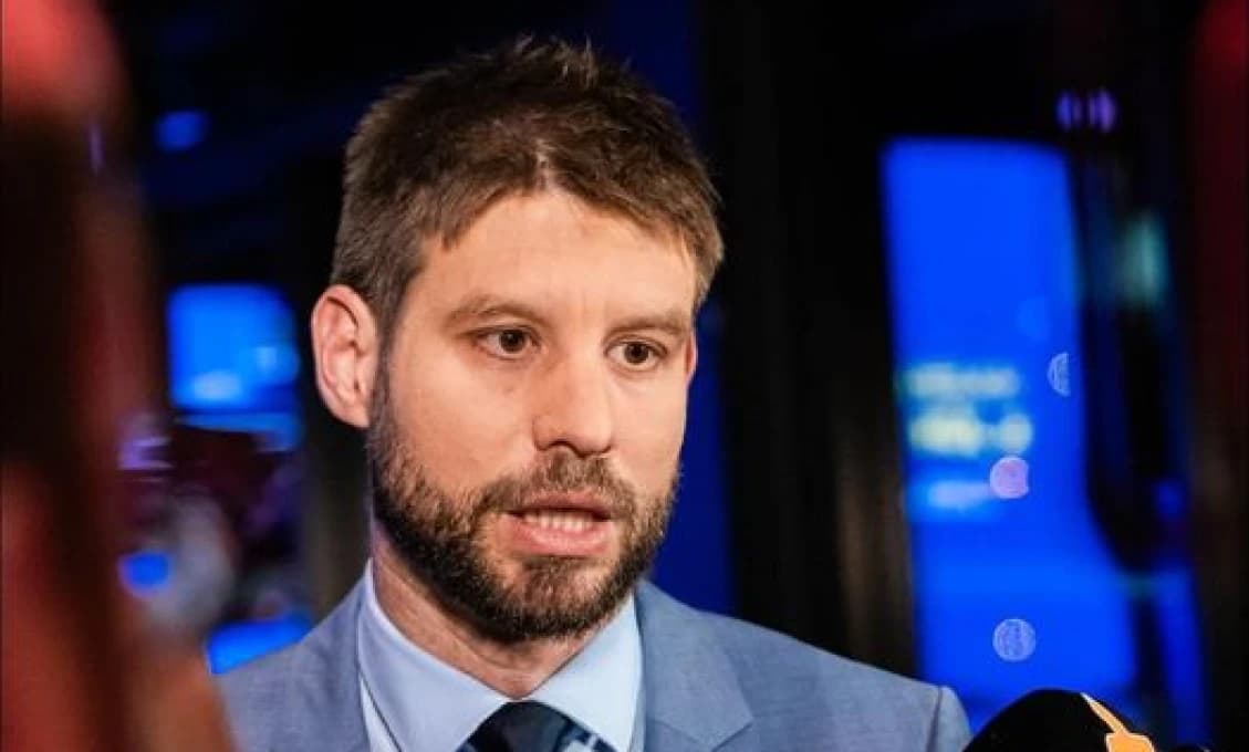 PS DOSLOVA TLAČÍ NA KDH! SPOMENULI AJ ROBERTA FICA AJ JEHO VLÁDU