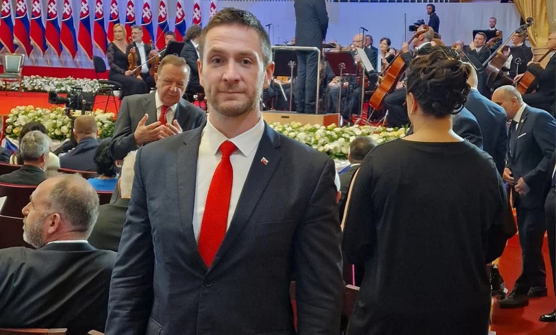 Milan Uhrík: Časy sa menia, "Slniečkarov" ide roztrhnúť (VIDEO)