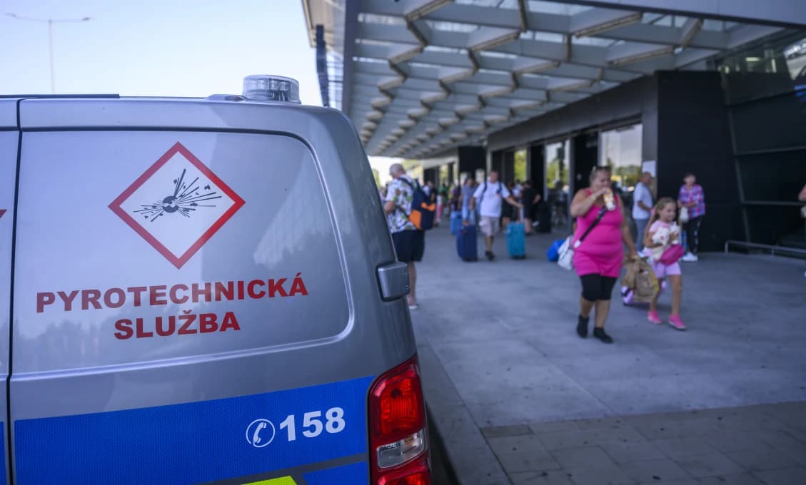 Bratislavské letisko po bombovej hrozbe odbavuje cestujúcich