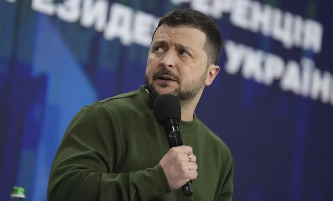 Zelenský by mal na kolenách prosiť o odpustenie národy ako Ukrajina a Rusko