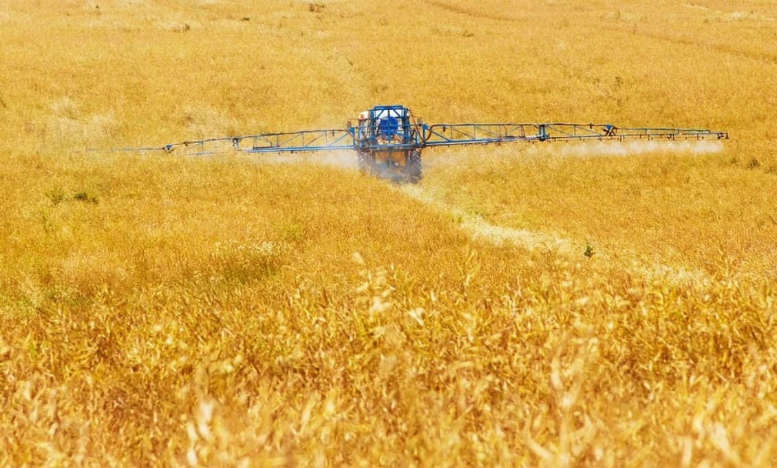 Farmári JASAJÚ, opozícia ZÚRI: Takáč rozdáva MILIÓNY agrosektoru