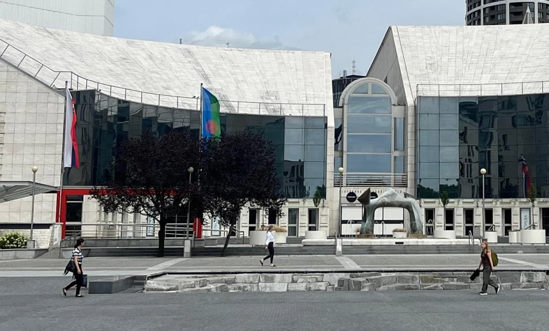 Politické reakcie na aktuálnu situáciu: Drlička vyplakáva u ZKH, Remišová na sociálnych sieťach a SaS zvoláva média (VIDEO)