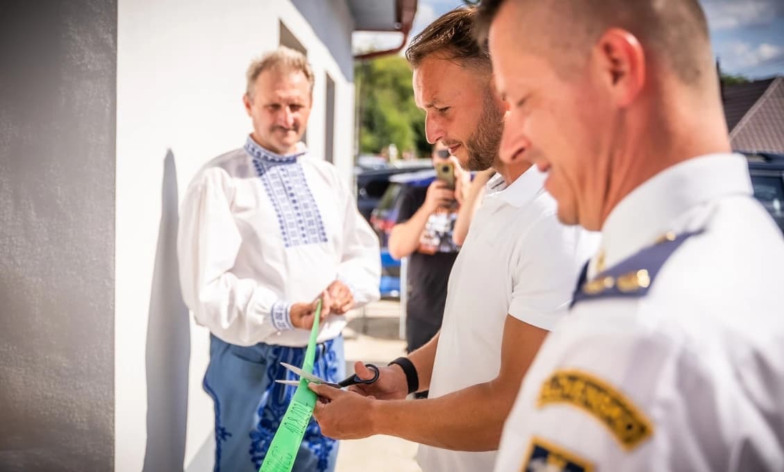 Minister vnútra v teréne: Nové auto pre hasičov a zrekonštruovaná zbrojnica