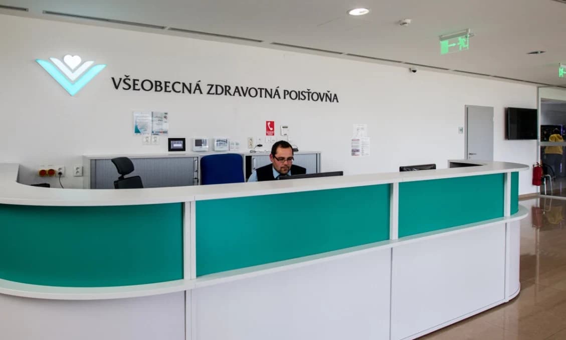 Zdravotné poisťovne boli koncom júna v miliónových stratách. Najhoršie je na tom VšZP