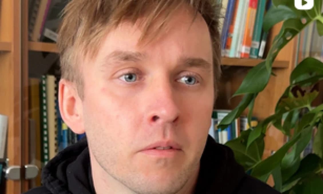 Kultúra nenávratne upadá! Takto sa predviedol ďalší pseudoumelec