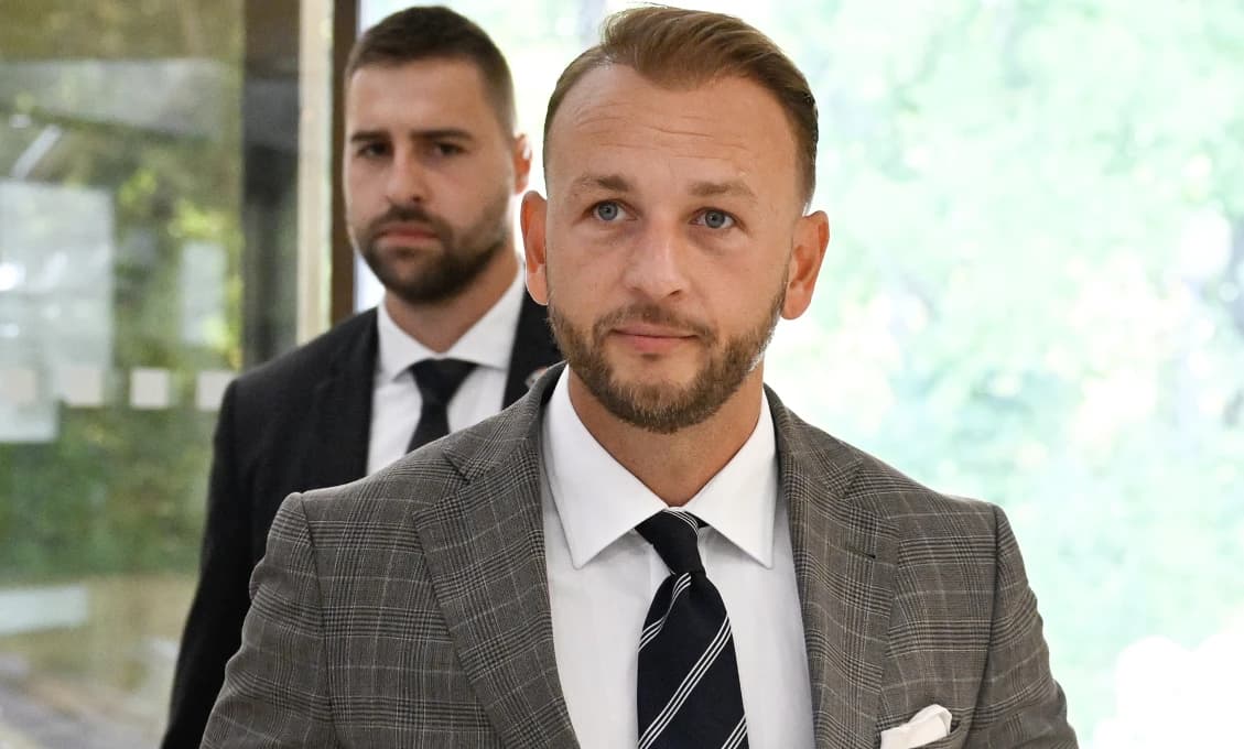 Opozícia zneužíva školské hrozby, tvrdí Šutaj Eštok (VIDEO)