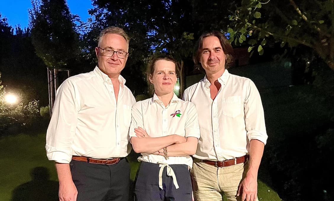 Britský veľvyslanec mieša karty v slovenskej kultúre?! POZRITE SA, KTO VŠETKO TAM CHODÍ! (Fotogaléria)
