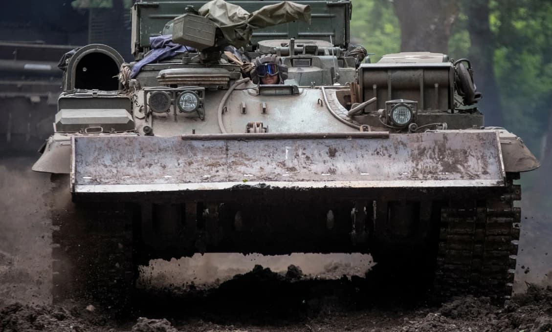Ukrajinská nočná mora sa naplnila: obrnené vozidlá jadrovej veľmoci sa valia na fronte (Fotografie)