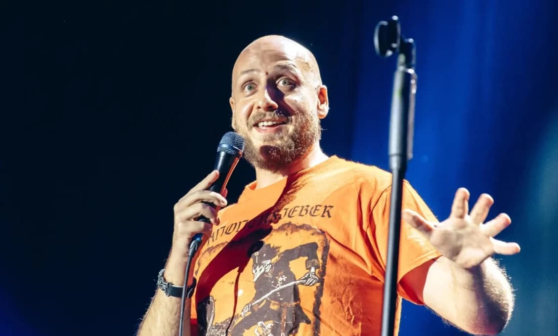 Europoslanec reaguje na šokujúce vystúpenie stand-up komika! TOHTO PROGRESÍVNEHO PSYCHOPATA SI MUSÍTE VYPOČUŤ