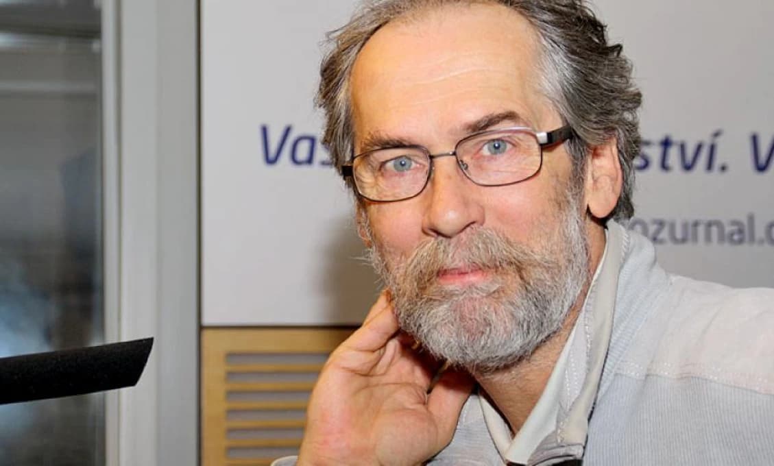 Publicista Hoffman: Strany, ktoré boli včera marginálne, dnes vyhrávajú voľby