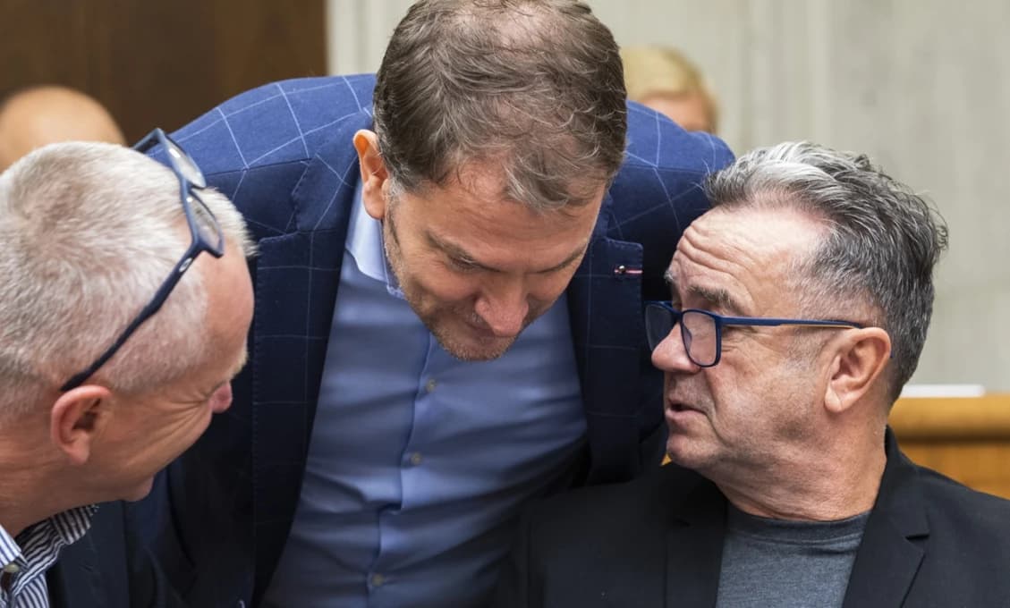 OPOZÍCIA SA PUSTILA do prezidenta Pellegriniho a premiéra Roberta Fica