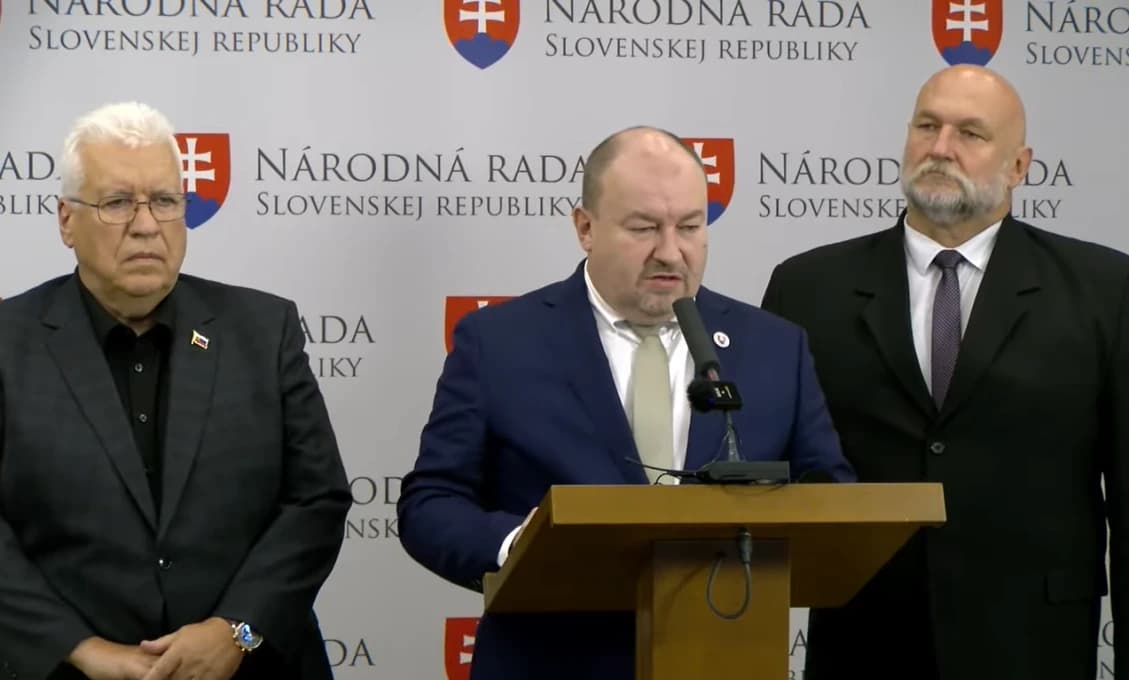 ODPADNETE! TOTO ZVEREJNIL PAVOL ĽUPTÁK! Traja mušketieri, alebo traja zradcovia?