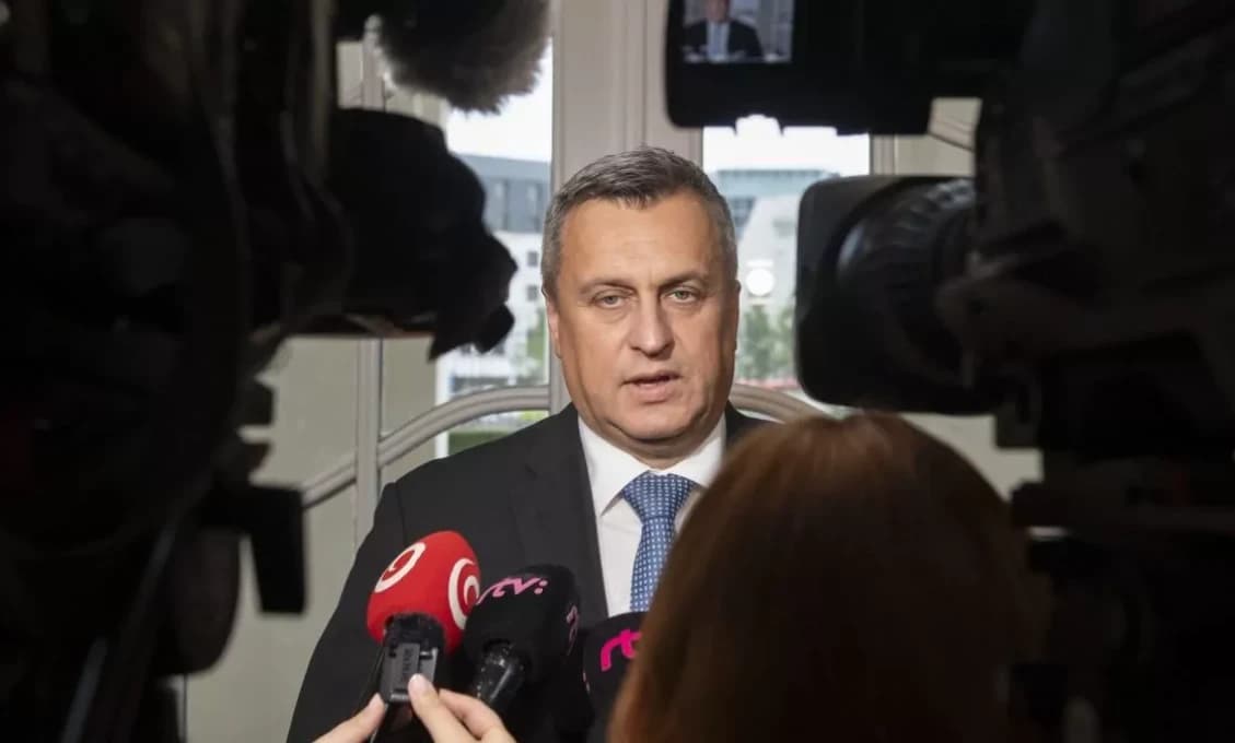 DANKOV PLÁN B: Ak Huliaka odvolajú, SNS ho navrhne znova