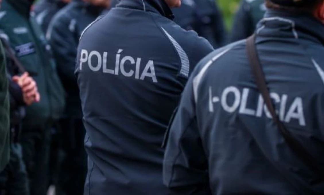 ÚIS vyšetruje okolnosti úmrtia muža, ktorý mal zomrieť po policajnom zákroku