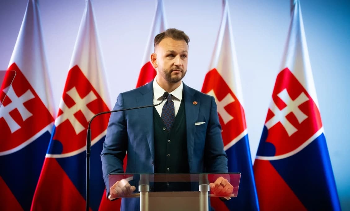 Minister vnútra Šutaj Eštok vytočený do biela! Klamstvá, zavádzanie...