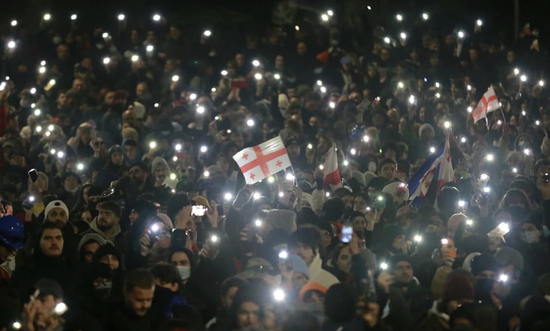 VZBURA V GRUZÍNSKU: Ľudia odmietajú vládu
