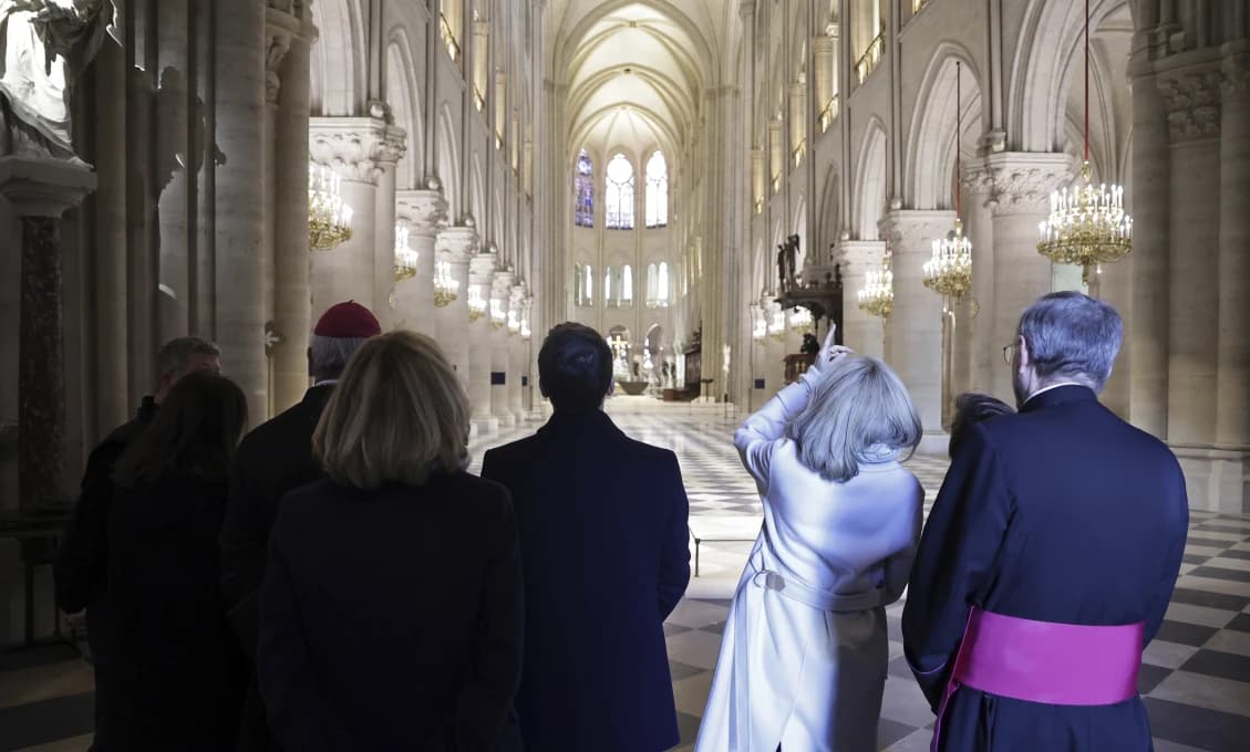 Svetové osobnosti v Paríži: Trump prekvapivo na znovuotvorení Notre-Dame