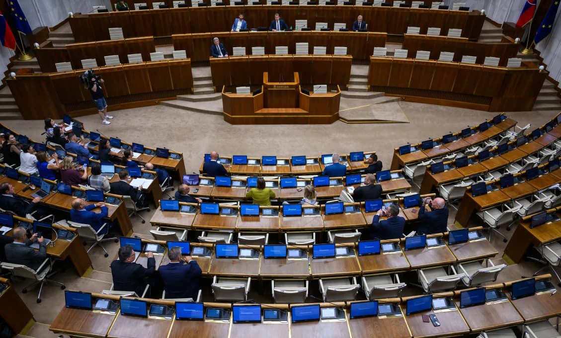 Ani v utorok sa zatiaľ poslancom nepodarilo otvoriť schôdzu k odvolávaniu