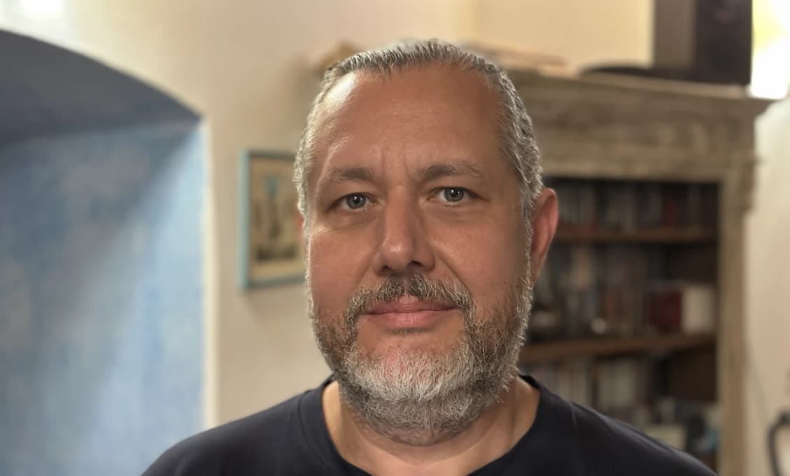 Tri sekundy ticha…Oszkar Rózsa sa ozval predtým, ako zaznie nová verzia hymny