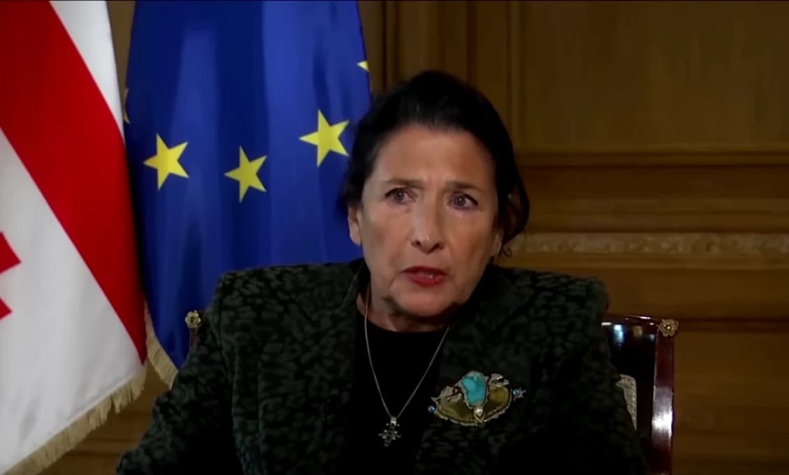 Gruzínska vláda dosiahla svoje. Exprezidentku vystrnadili z paláca