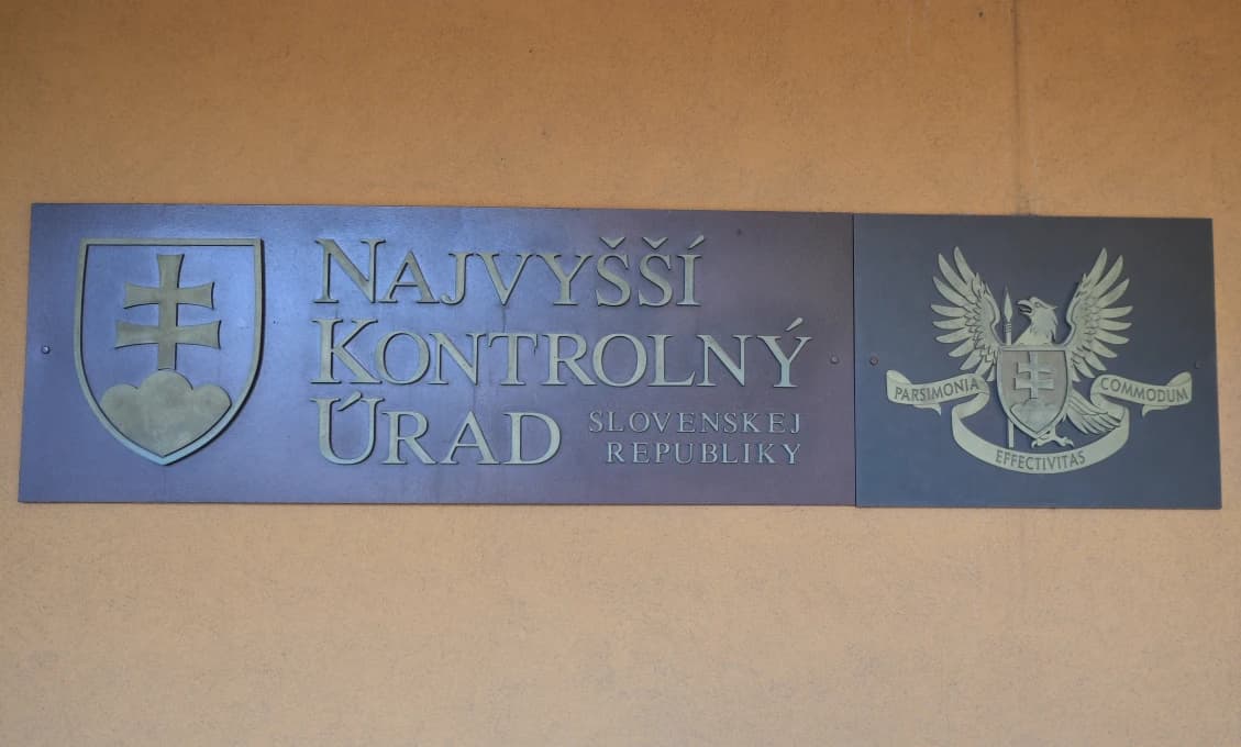 NKÚ o katastrálnom informačnom systéme: Bol ukážkovým príkladom ZLÉHO riadenia!