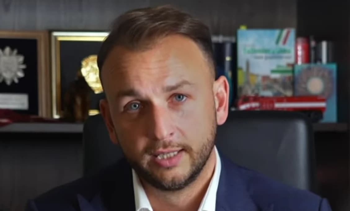 Matúš Šutaj Eštok hovorí o deštruktívnej, progresívnej a liberálnej politike (VIDEO)