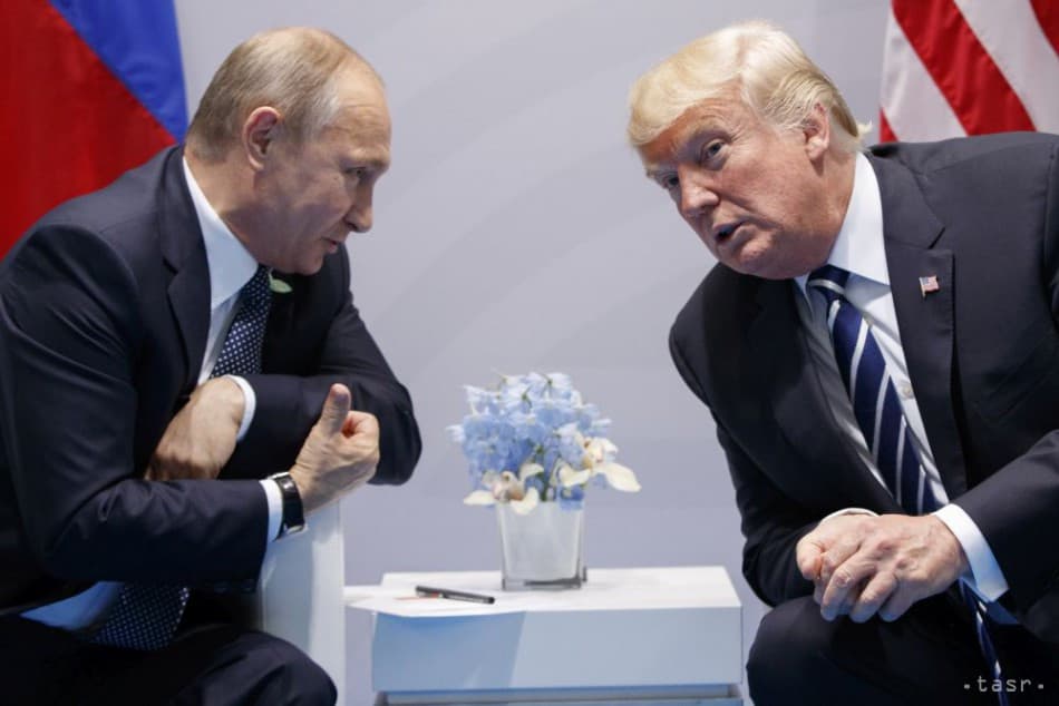 Peskov vysvetlil, prečo zatiaľ nedošlo k druhému stretnutiu Putina s Trumpom