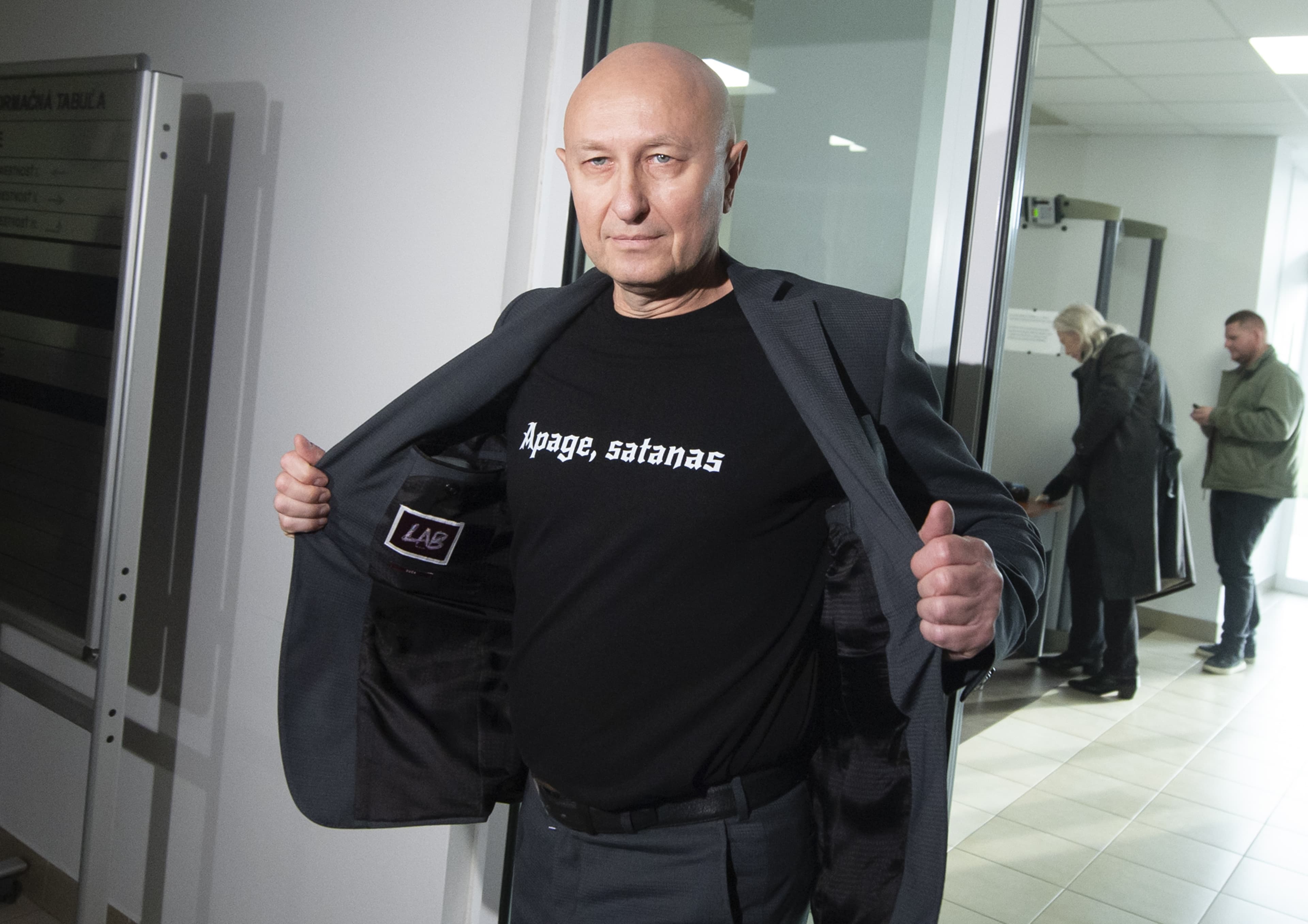Jedni ničili životy ľudí, druhí potichu profitovali zo štátu a tí, čo to mali vyšetriť, zlyhali, konštatuje Zoroslav Kollár (VIDEO)