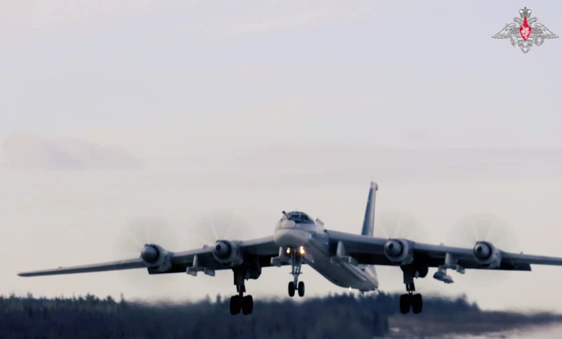 Nečakaný ruský manéver pri Aljaške: Su-35 a „jadrové medvede“ vzlietli do vzduchu