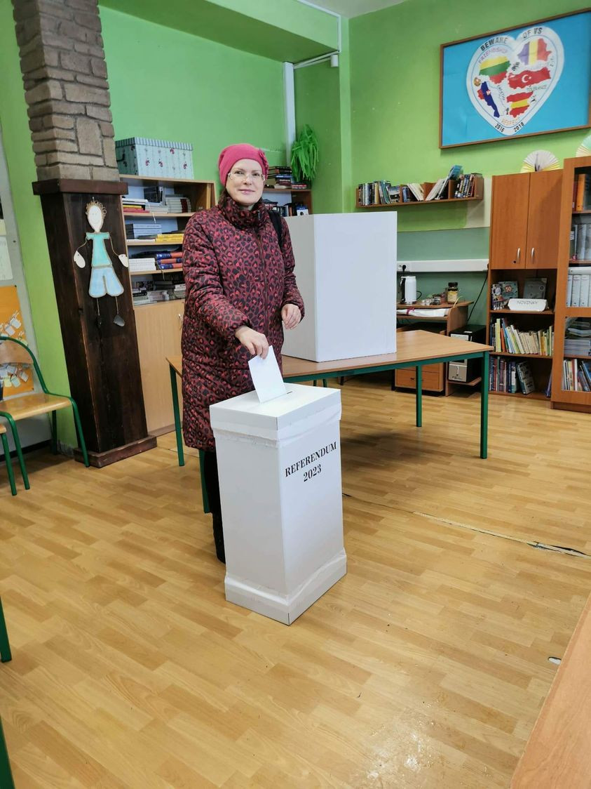 Anna Belousovová sa referenda zúčastnila tiež