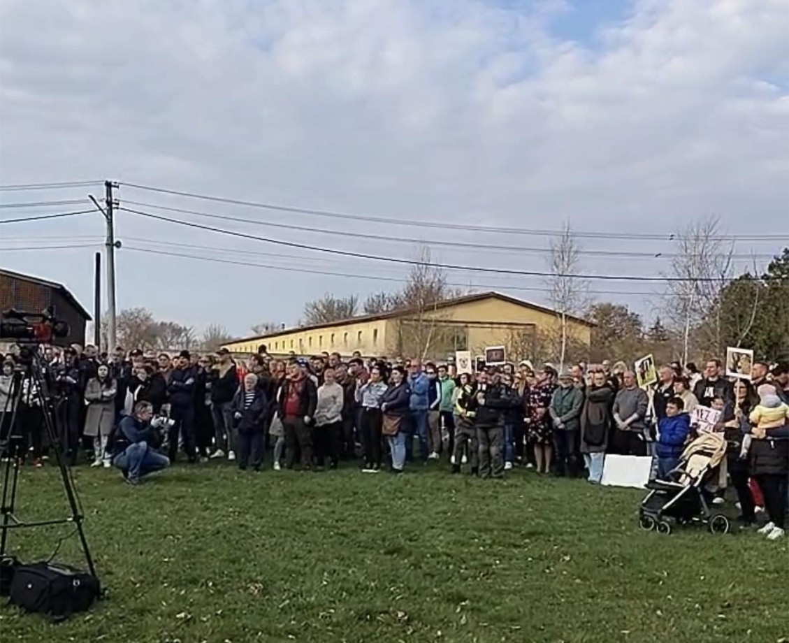 Protest v Lúči na Ostrove