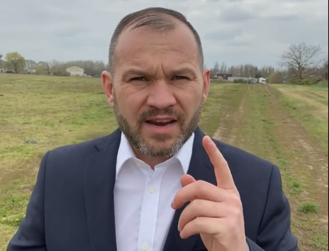 Branislav Becík (Hlas-SD) na štvrtkovom výbore žiadal o zmiernenie niekoľkých opatrení. Jeho apel bol zavedený do praxe v piatok podvečer