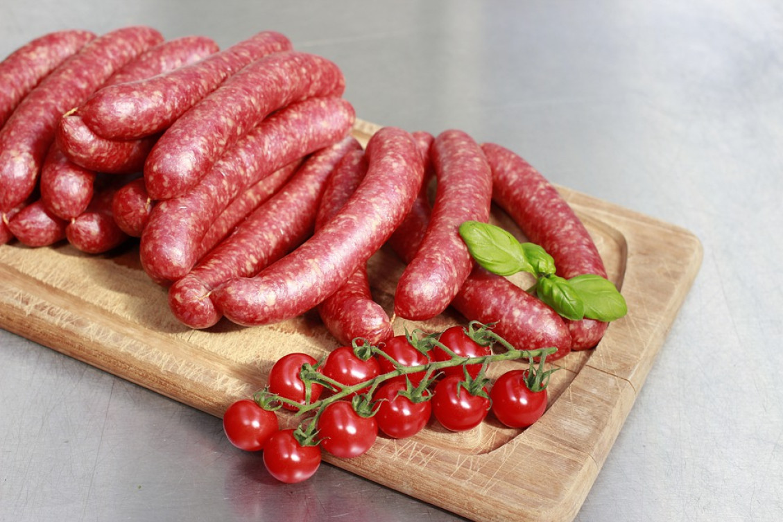 Mäsové výrobky, šunková rolka, klobásy, údené ... to všetko šlo medziročne hore o takmer 30 percent